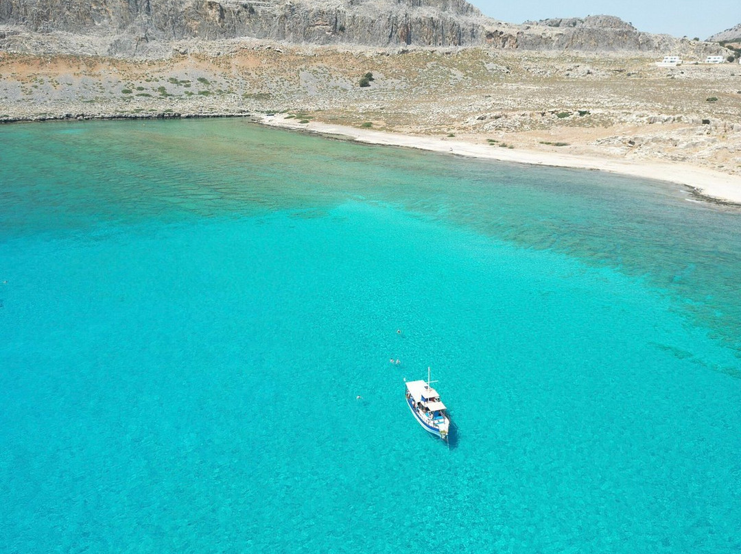 Captain Vasilis Boat Tour景点图片