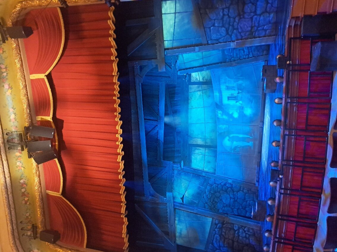 Colonial Theatre景点图片
