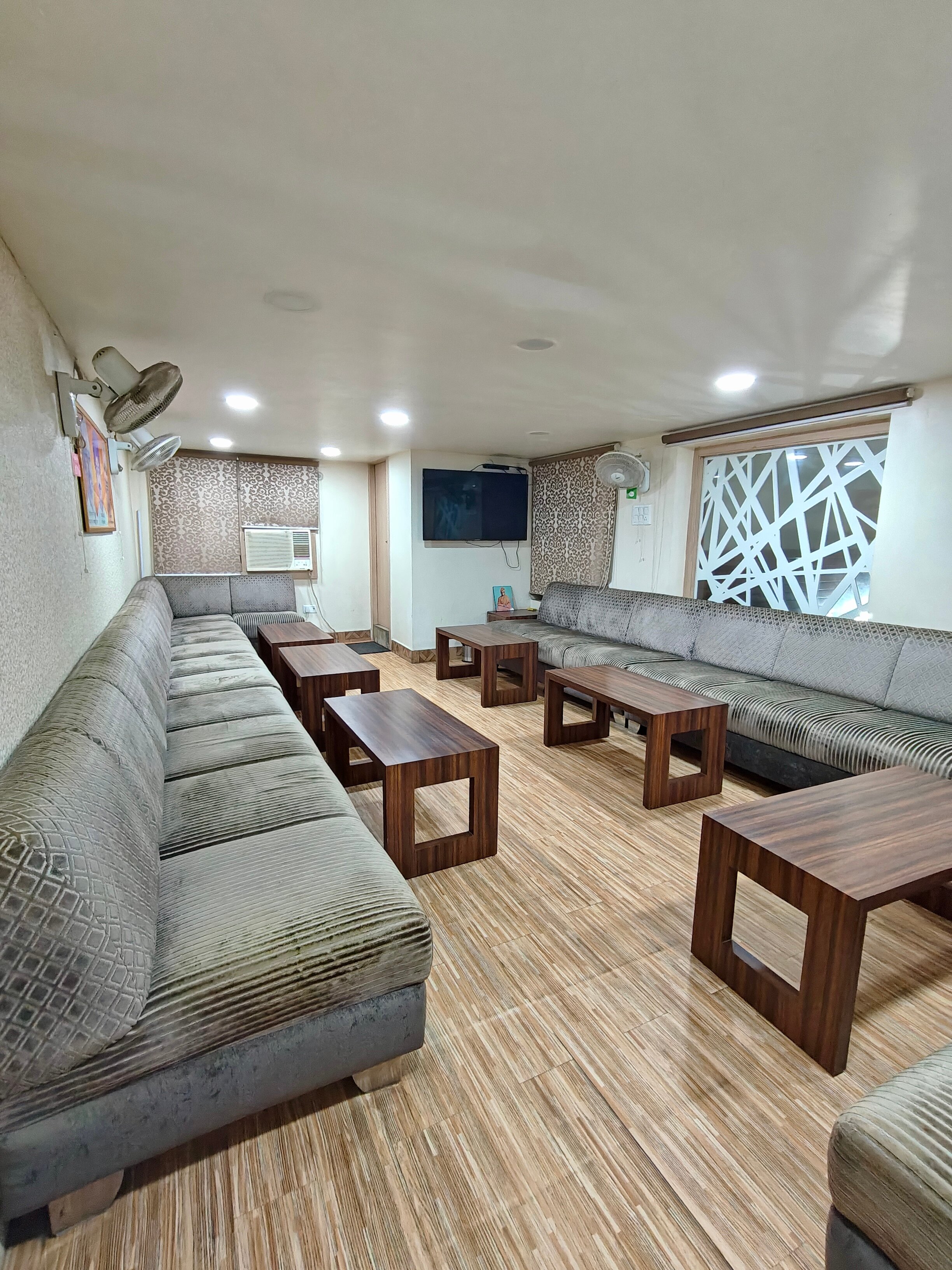 The Avantika Hotel & Woodland Restaurant-官方