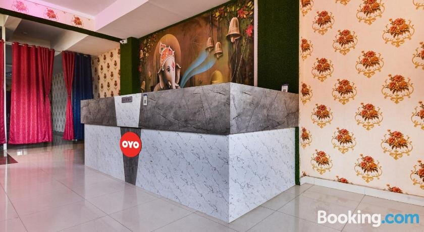 OYO Flagship Hotel Grand Beach
