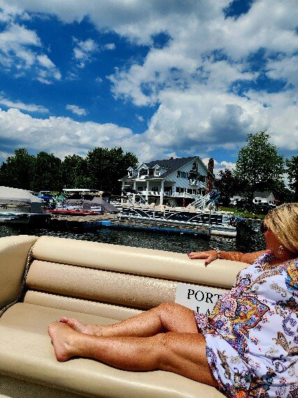 Portage Lakes Cruises景点图片