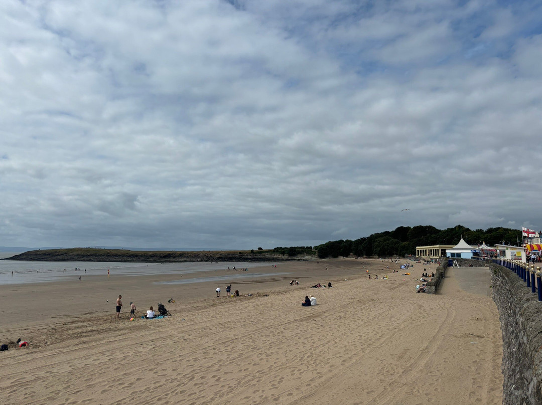 Whitmore Bay Beach景点图片