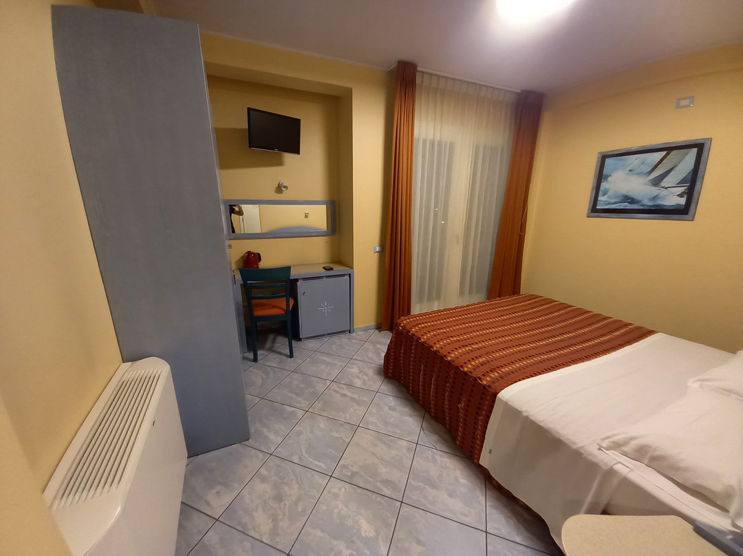 Chentu Lunas Hotel主图