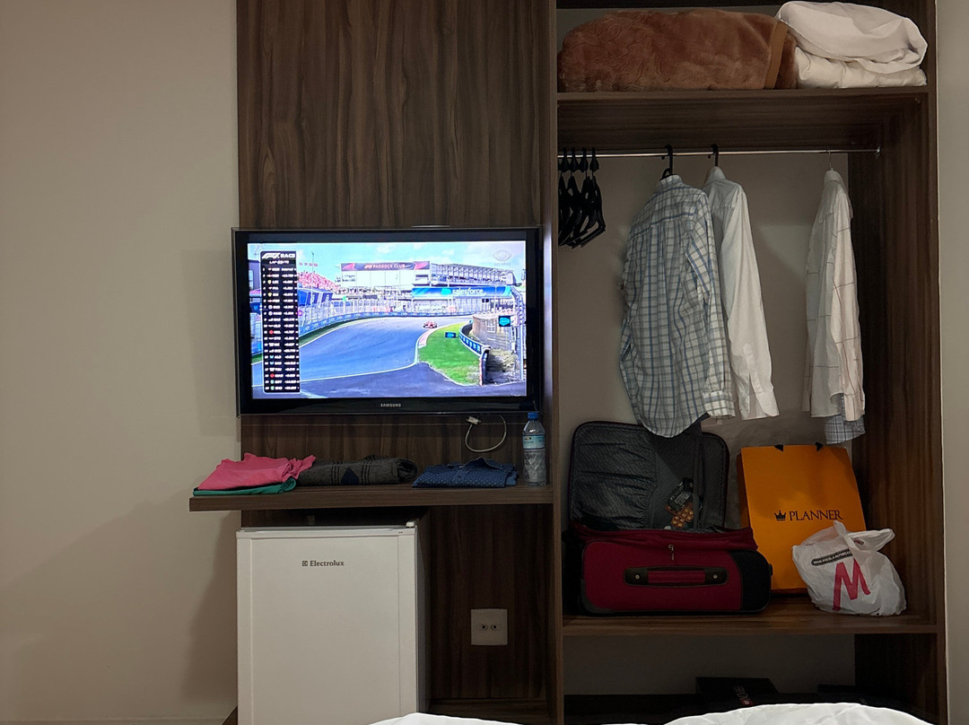 Hotel Gralha Azul主图