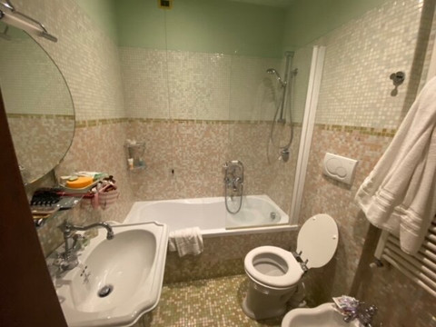 欧罗巴酒店主图