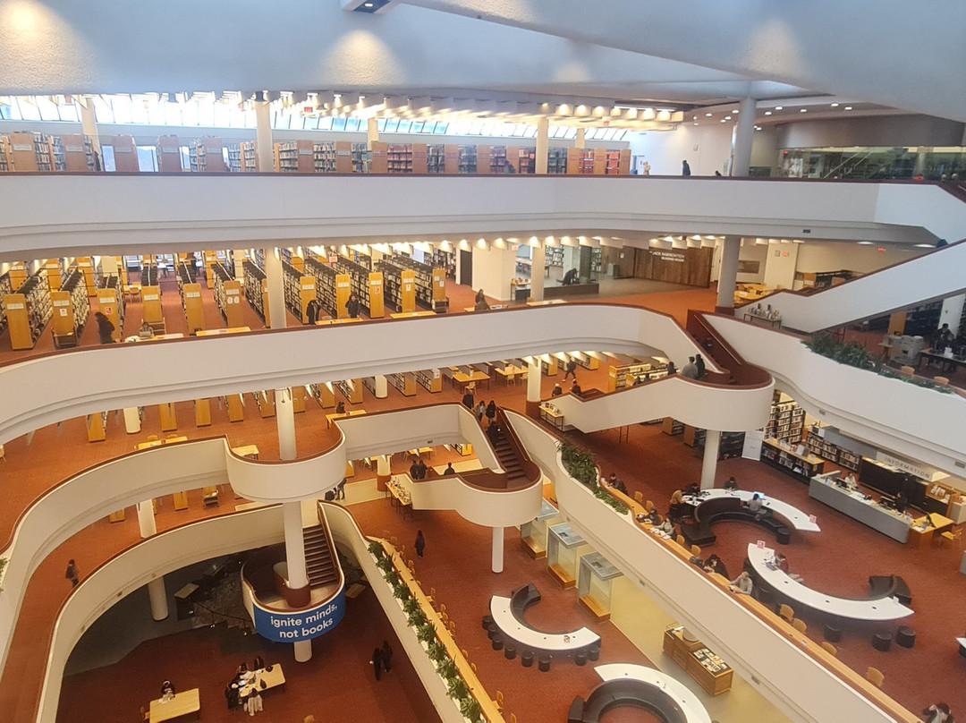 多伦多公共图书馆-多伦多必去景点