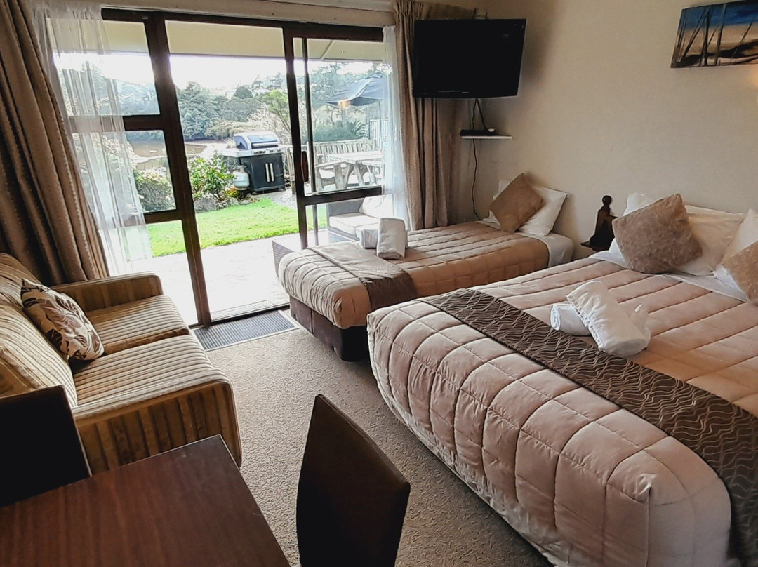 瀑布汽车旅馆及海滨营地主图