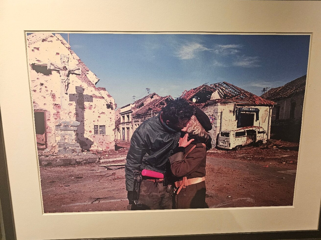War Photo Limited景点图片