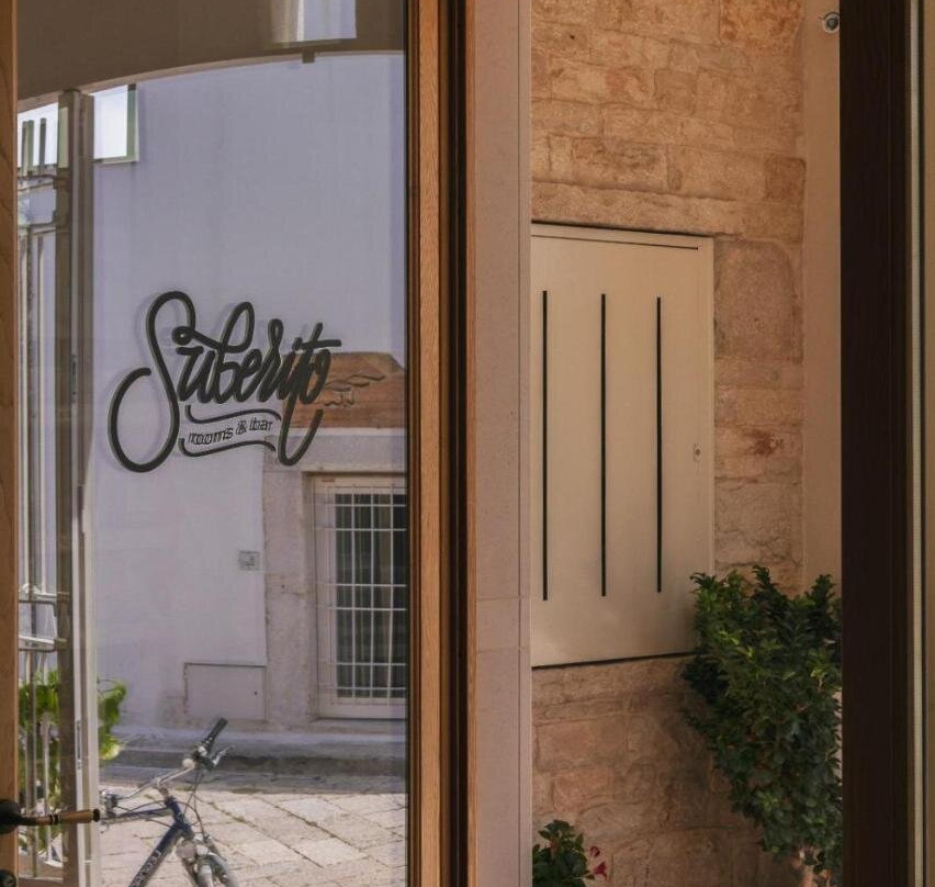 Suberito Rooms & Bar主图