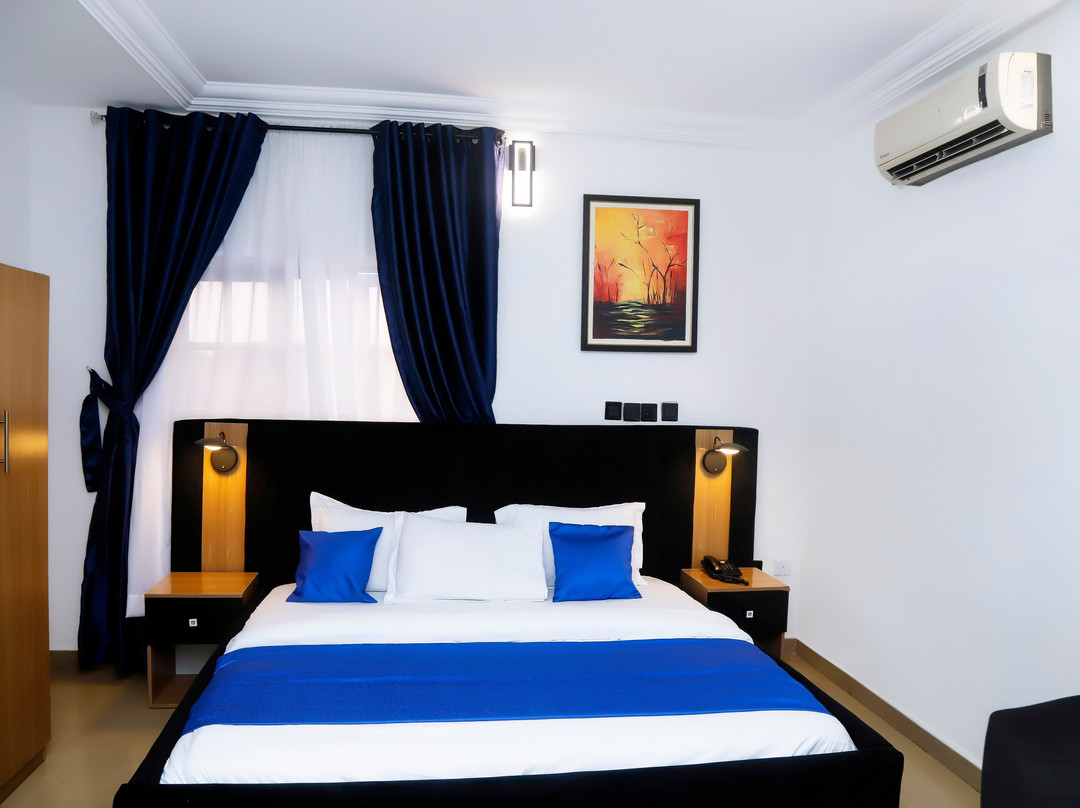 Western Dreams Hotel主图