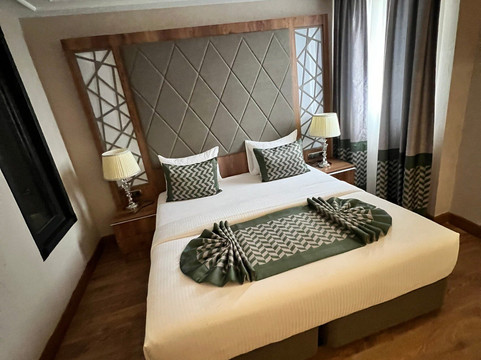 United Hotel International主图