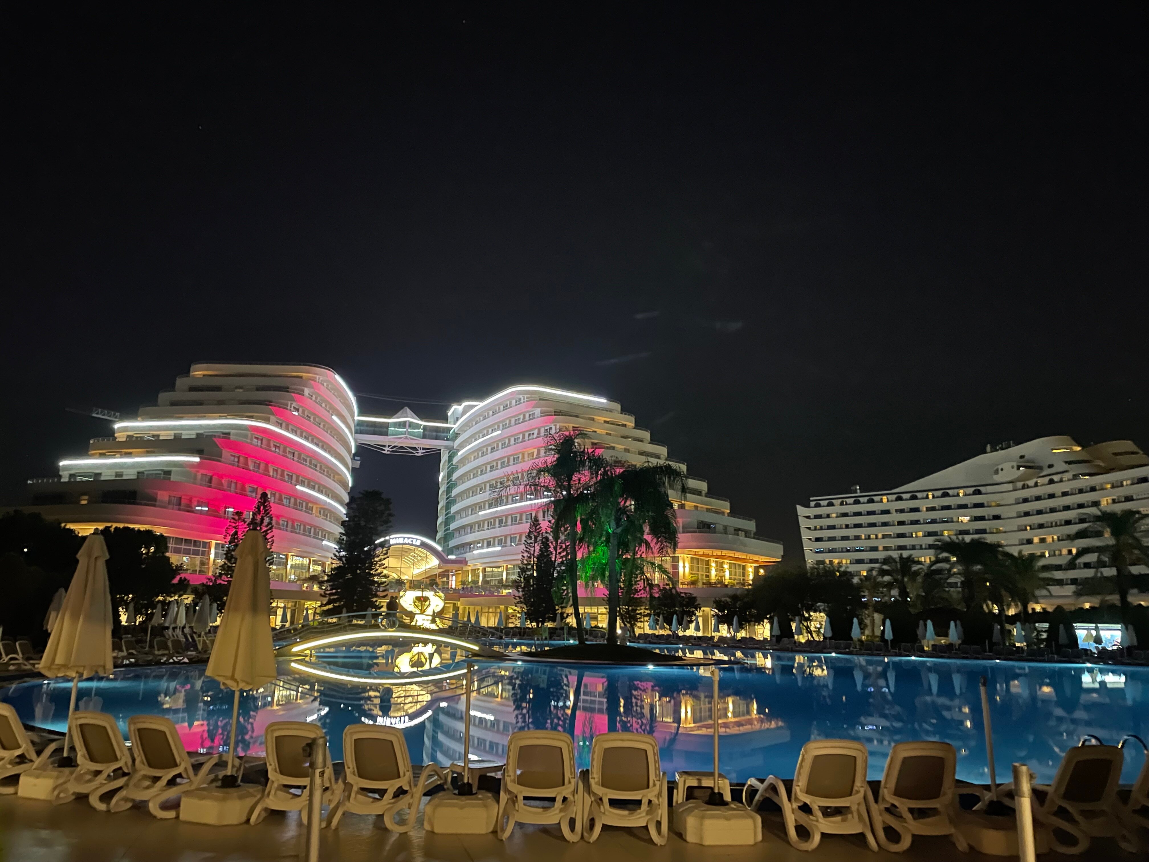 Miracle Resort Hotel-浴室