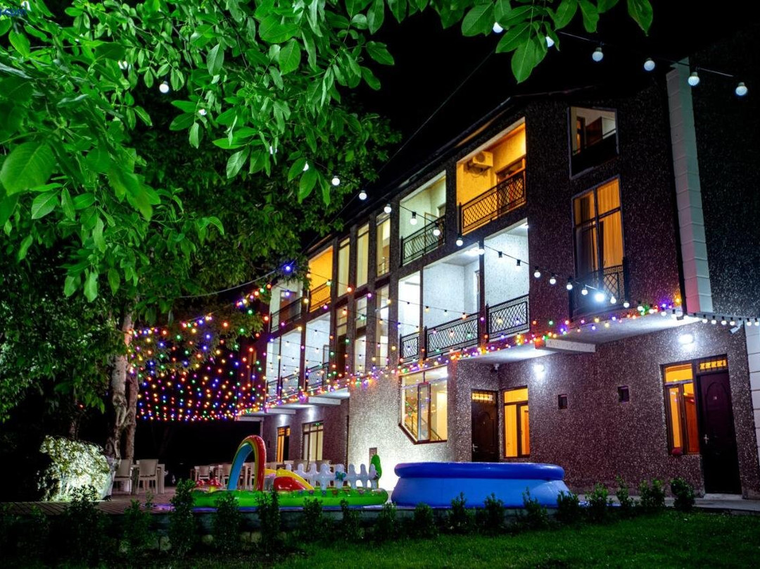 Hotel Lahic Yolu