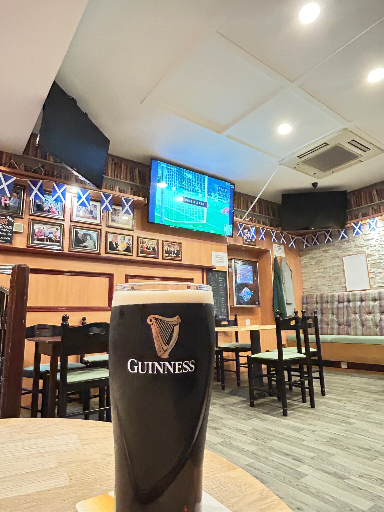 Red Lion Tavern-官方