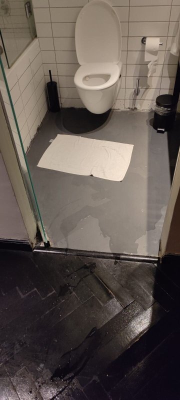 Brown Lighthouse Tel Aviv by Brown Hotels-浴室