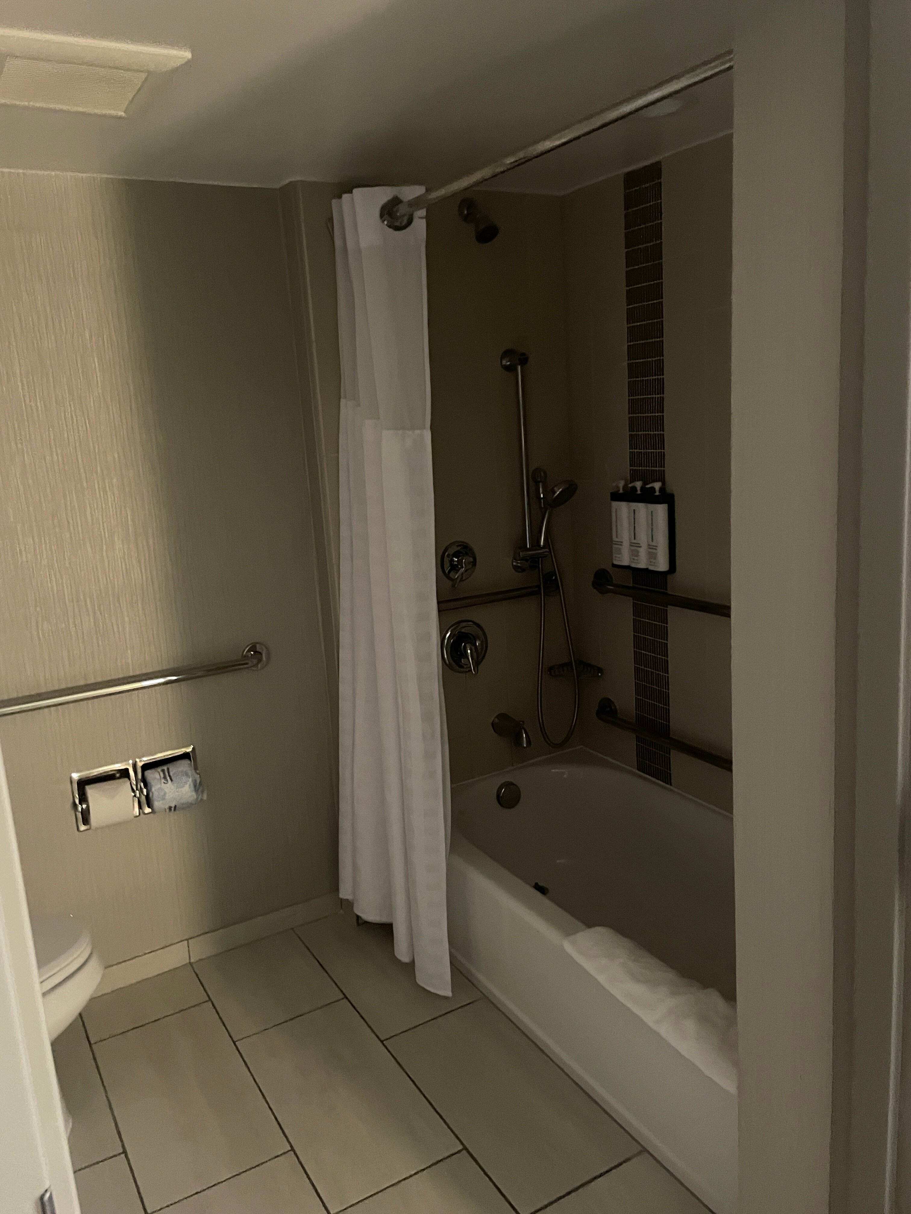 Hyatt Place Denver-South/Park Meadows-浴室