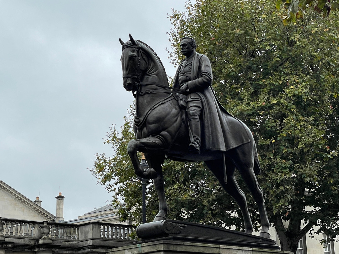 Earl Haig Memorial景点图片