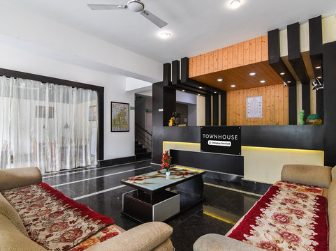 Super Townhouse Oak Saramsa Garden