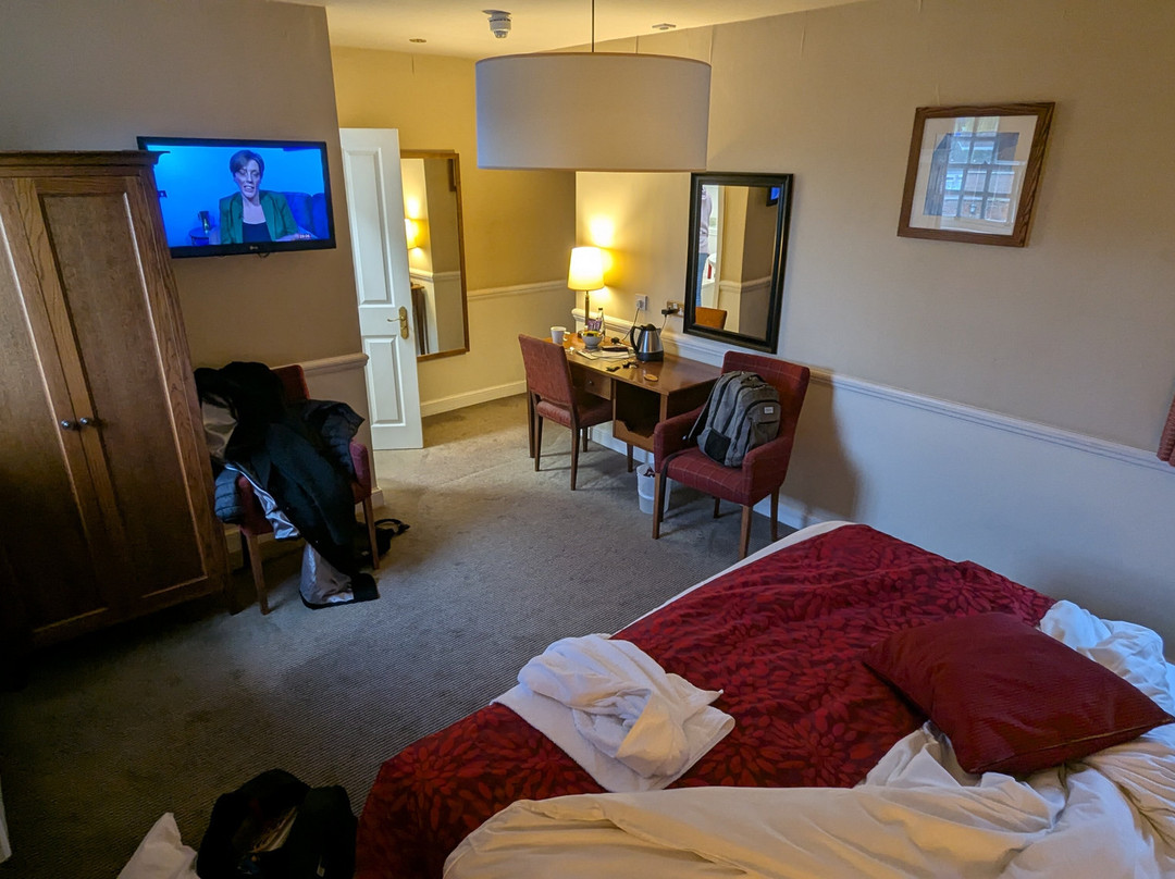Saracens Head Hotel主图