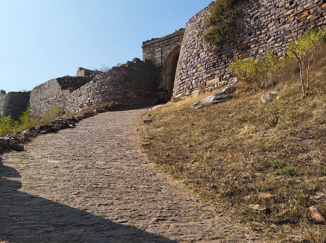 Raisen Fort-Raisen必去景点