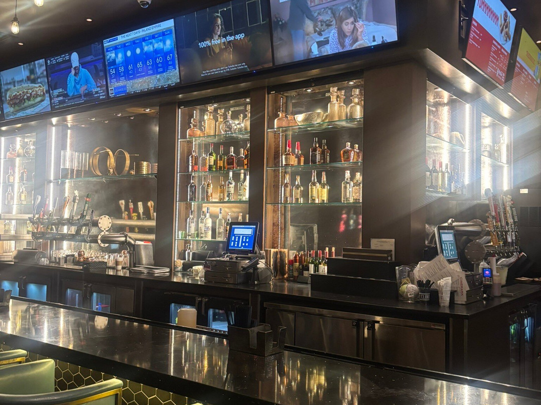 Cinemark-Rialto必去景点