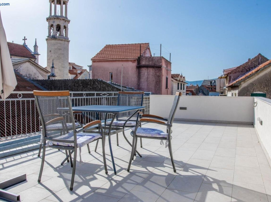 Baba Ane Apartments