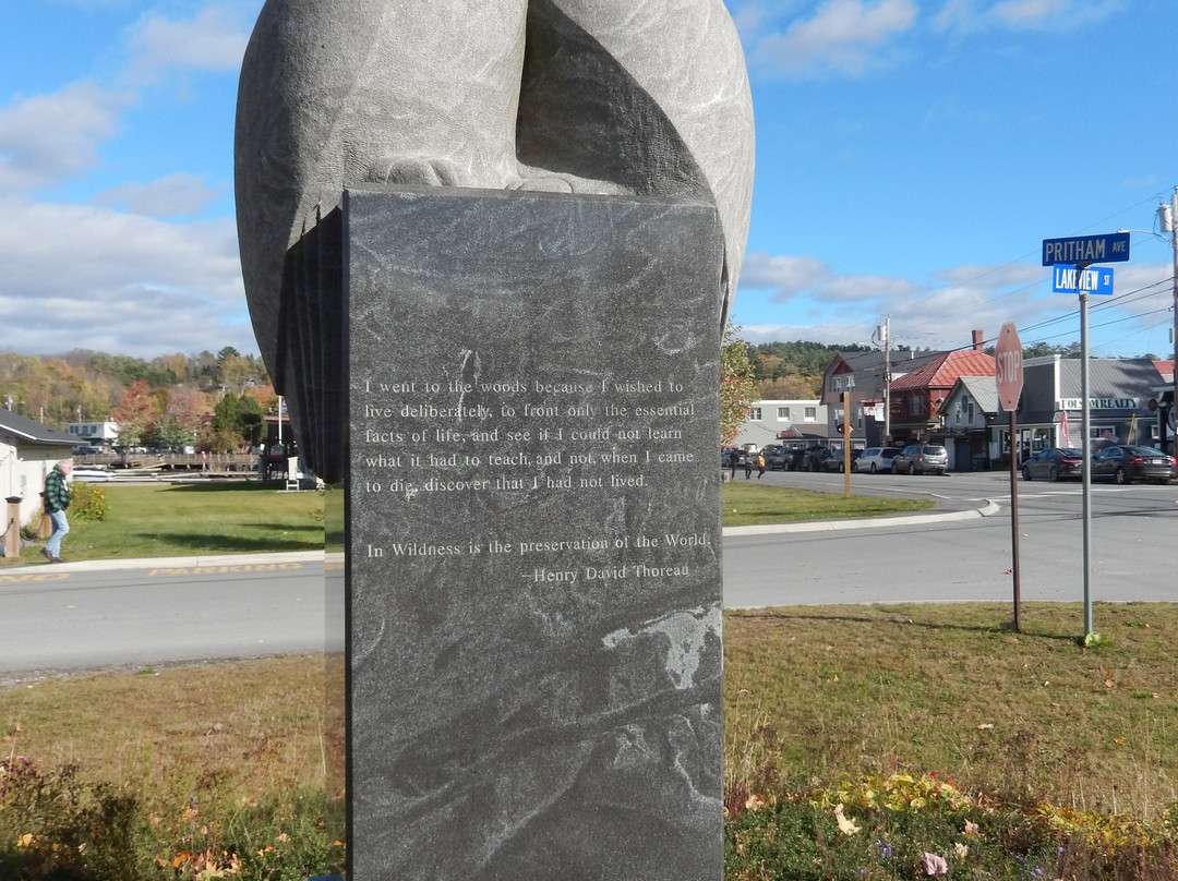 Thoreau-wabnaki Sculpture景点图片