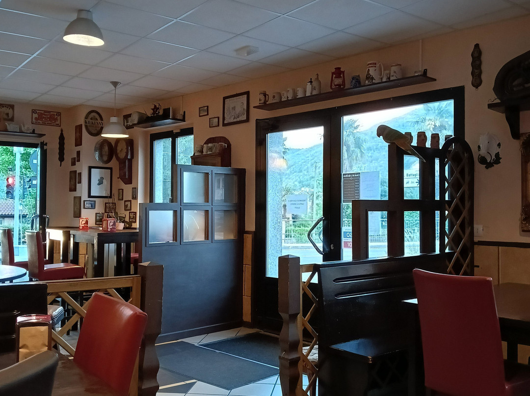 The Old Yankee's Pub And Grill
