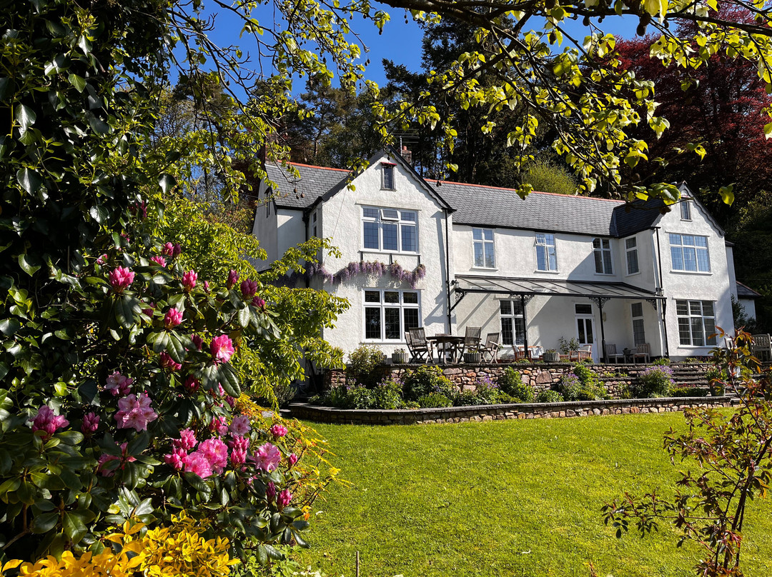 Edgcott House主图