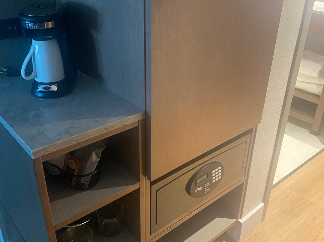 Hyatt Place Melbourne Airport主图