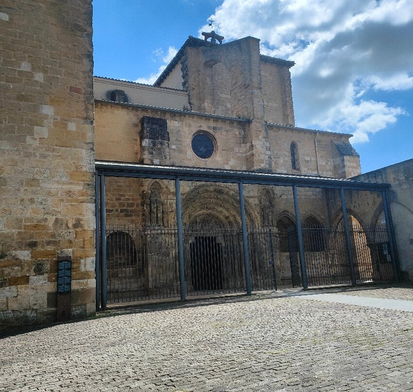 Iglesia San Miguel-Estella必去景点