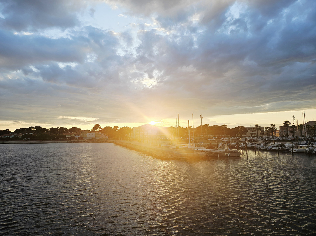 Le Boat - St. Gilles-Saint-Gilles必去景点