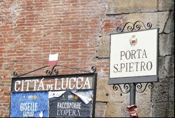 Porta San Pietro-卢卡必去景点
