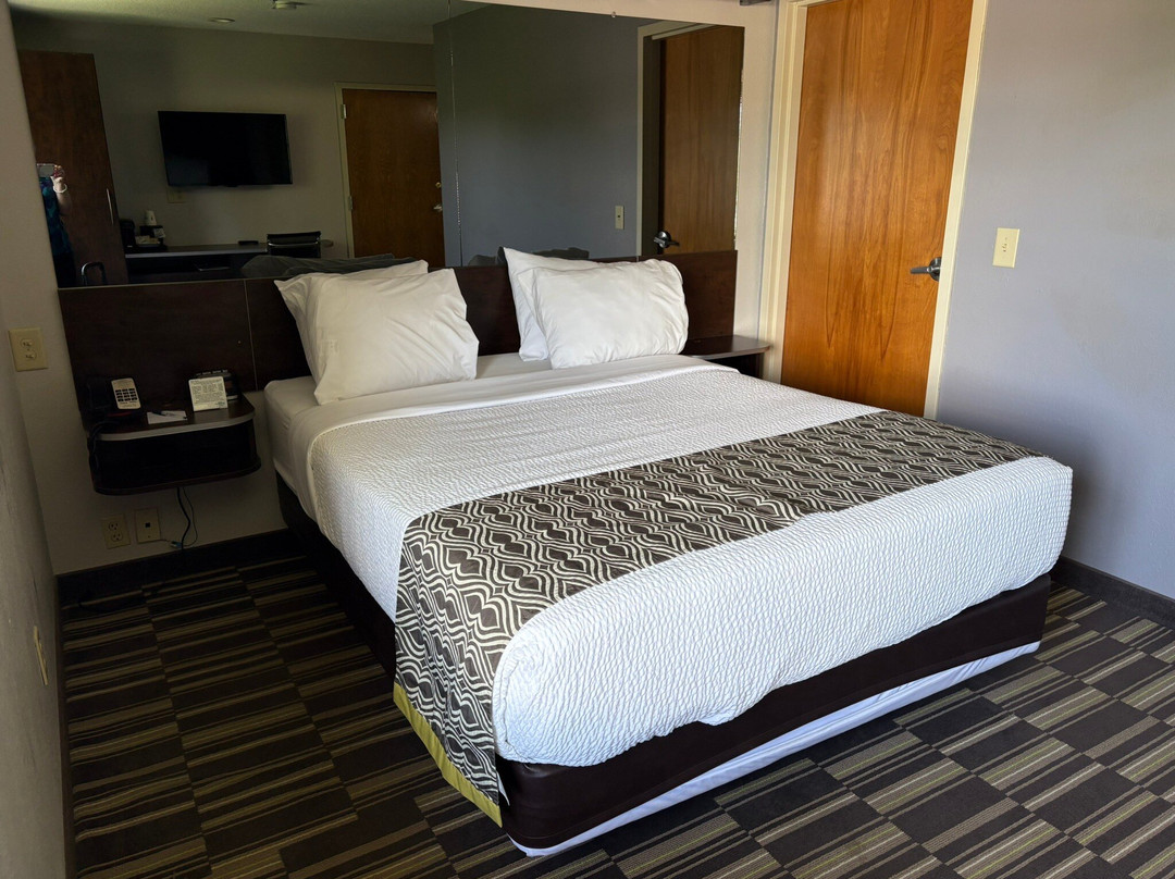 Microtel Inn & Suites by Wyndham Franklin主图