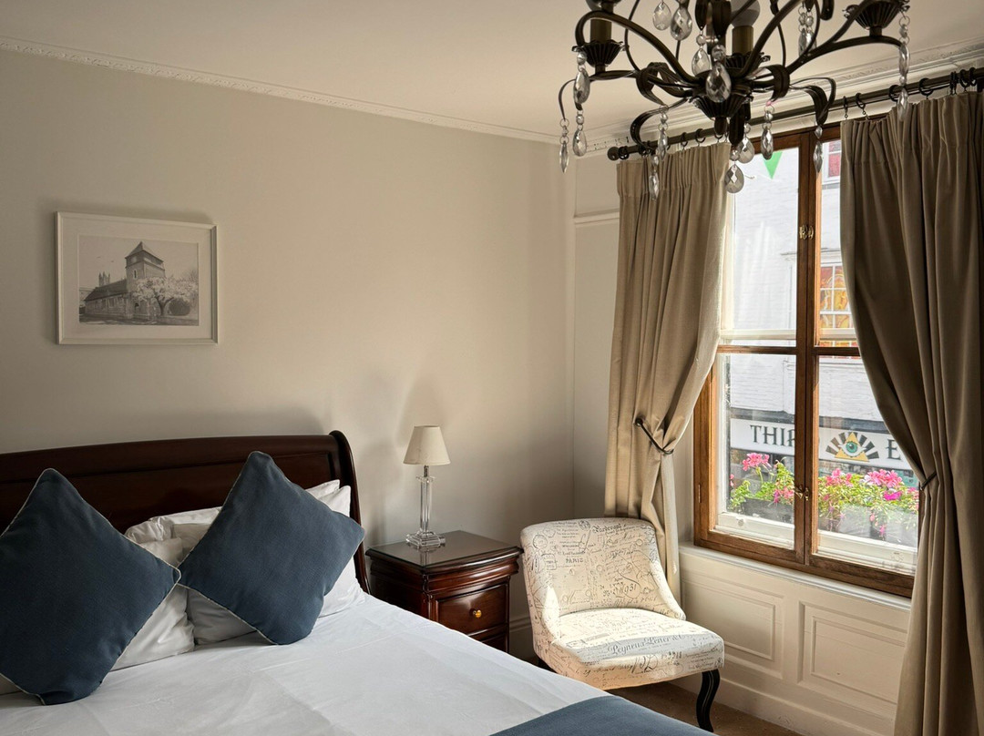 清教徒酒店主图