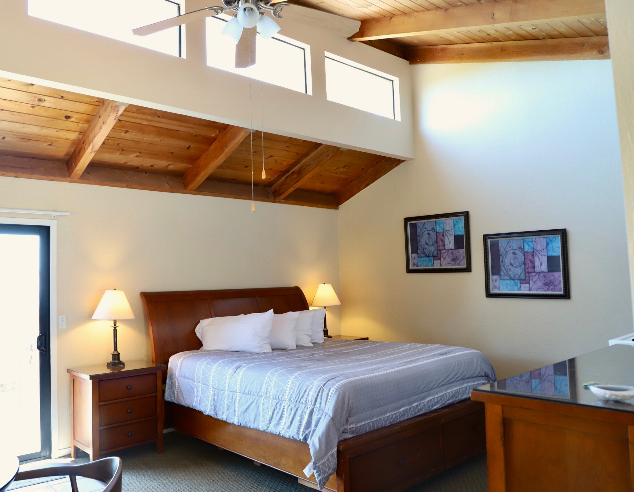 Fort Ross Lodge-客卧