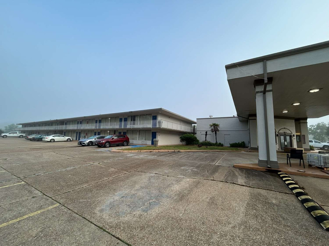 Motel 6 Hammond, LA – I 12 – I 55