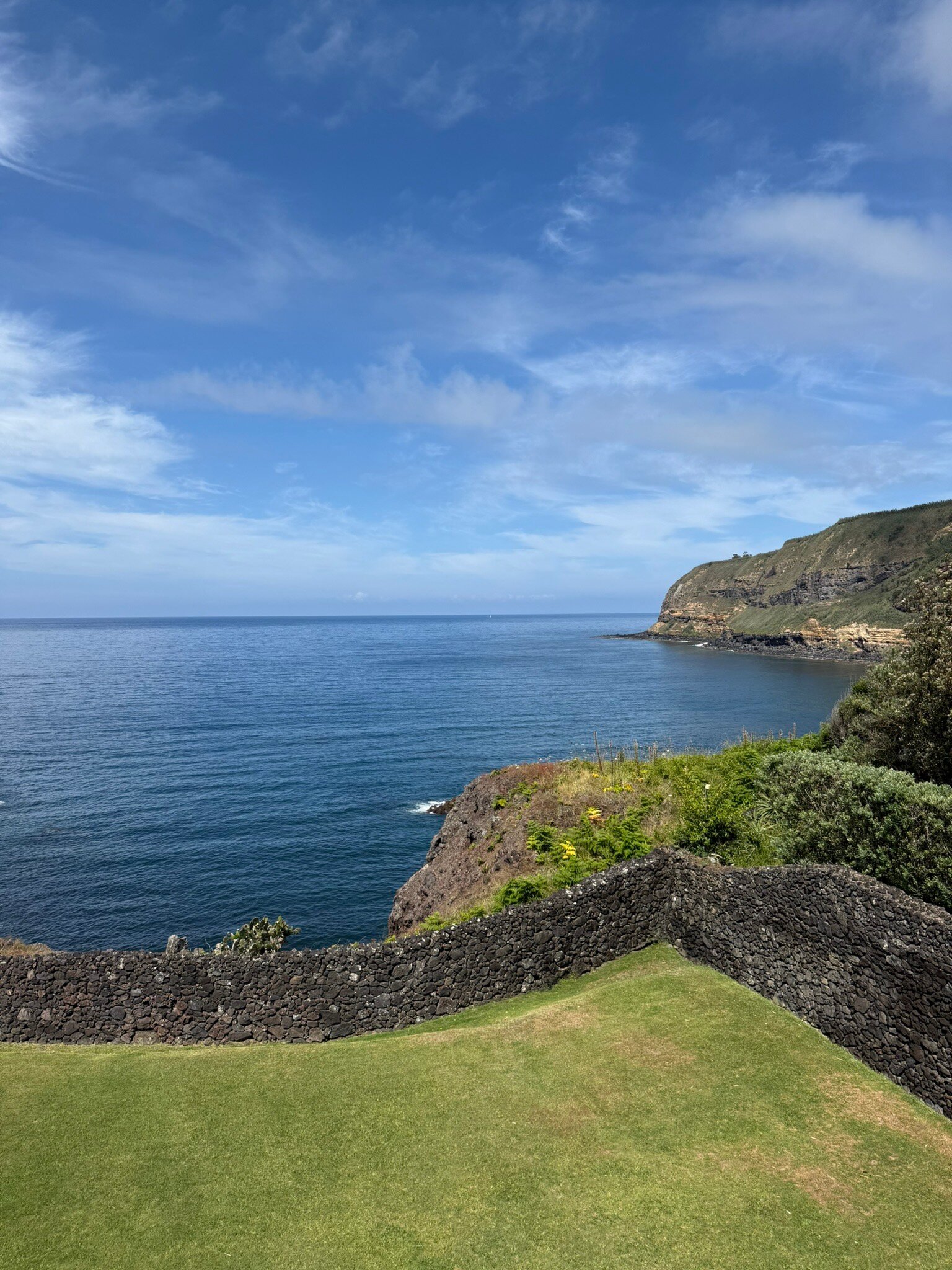 Caloura Hotel Resort-官方