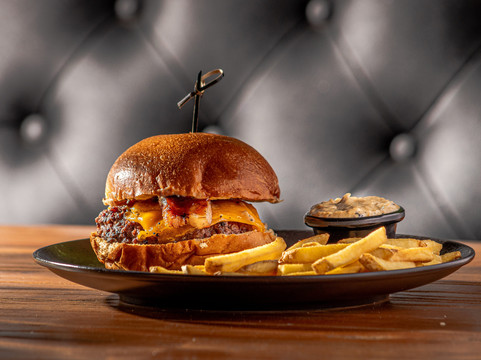 Bárbaro Cocina Primitiva Sede Oriente