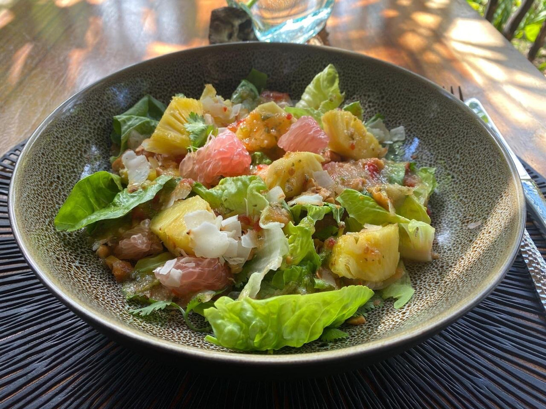 Jungle Tree Cafe, Bar & Restaurant