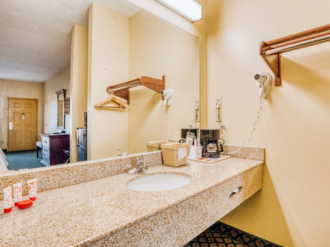 OYO Hotel Grenada West