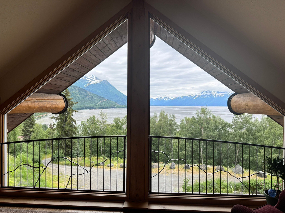Turnagain View Lodge & Wedding Venue主图