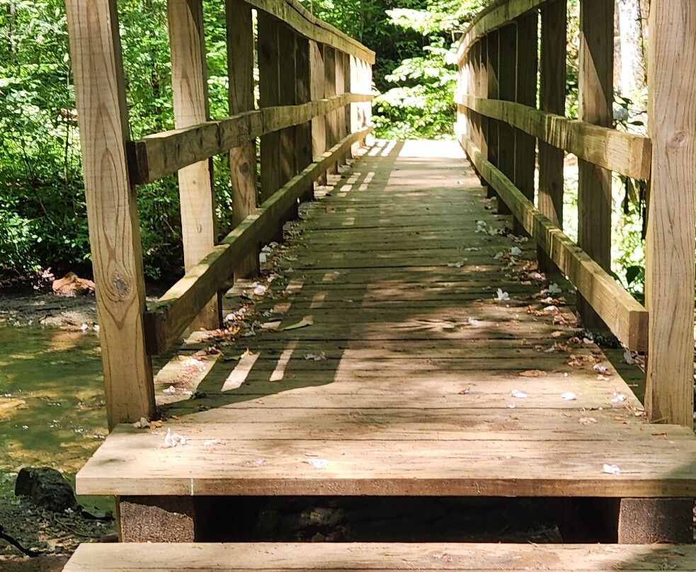 High Shoals Falls Trail-Hiawassee必去景点