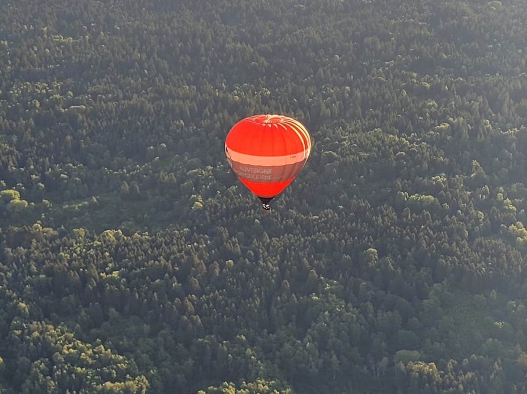 Auvergne Montgolfieres-Chambon-sur-Lac必去景点