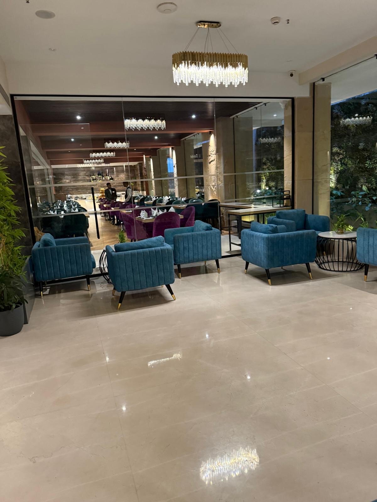 Royale Sarovar Portico-官方