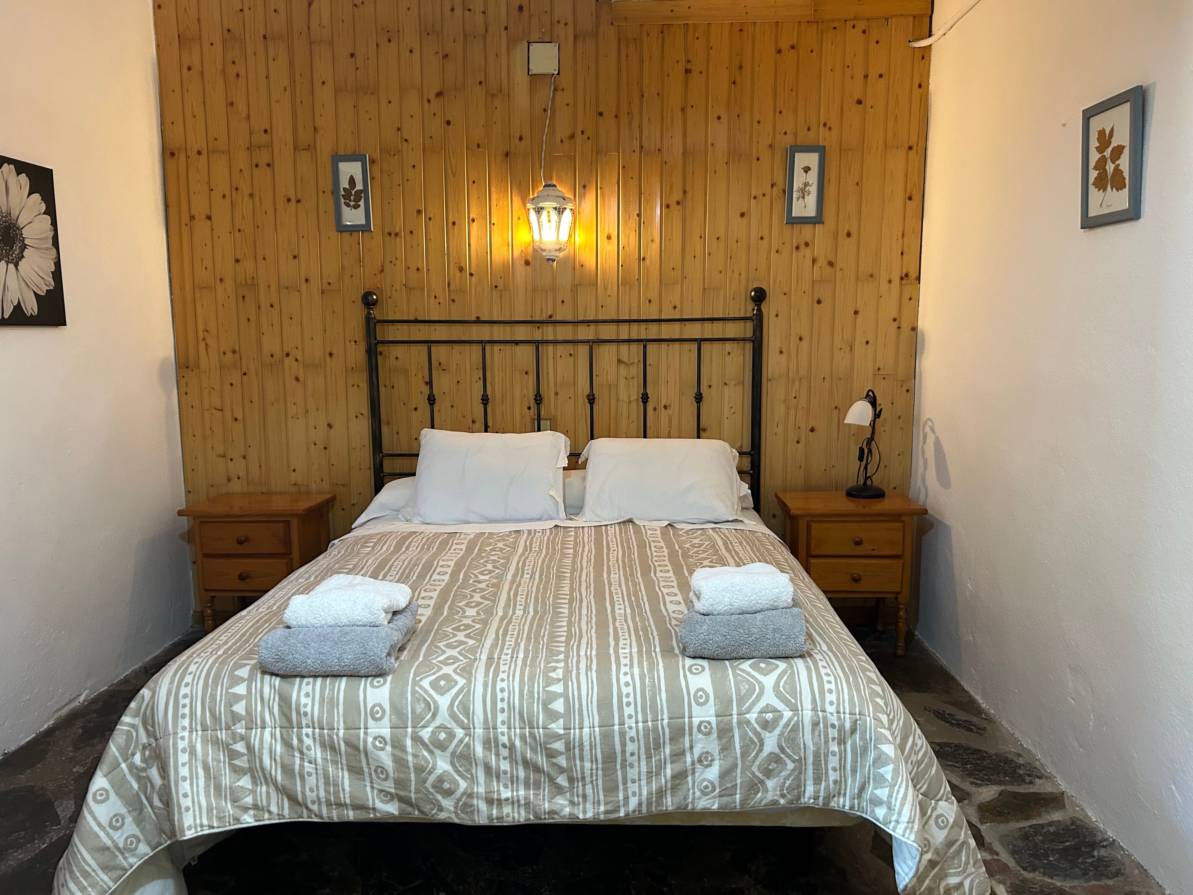 Hotel Rural Apartamentos Los Quiñones-客卧