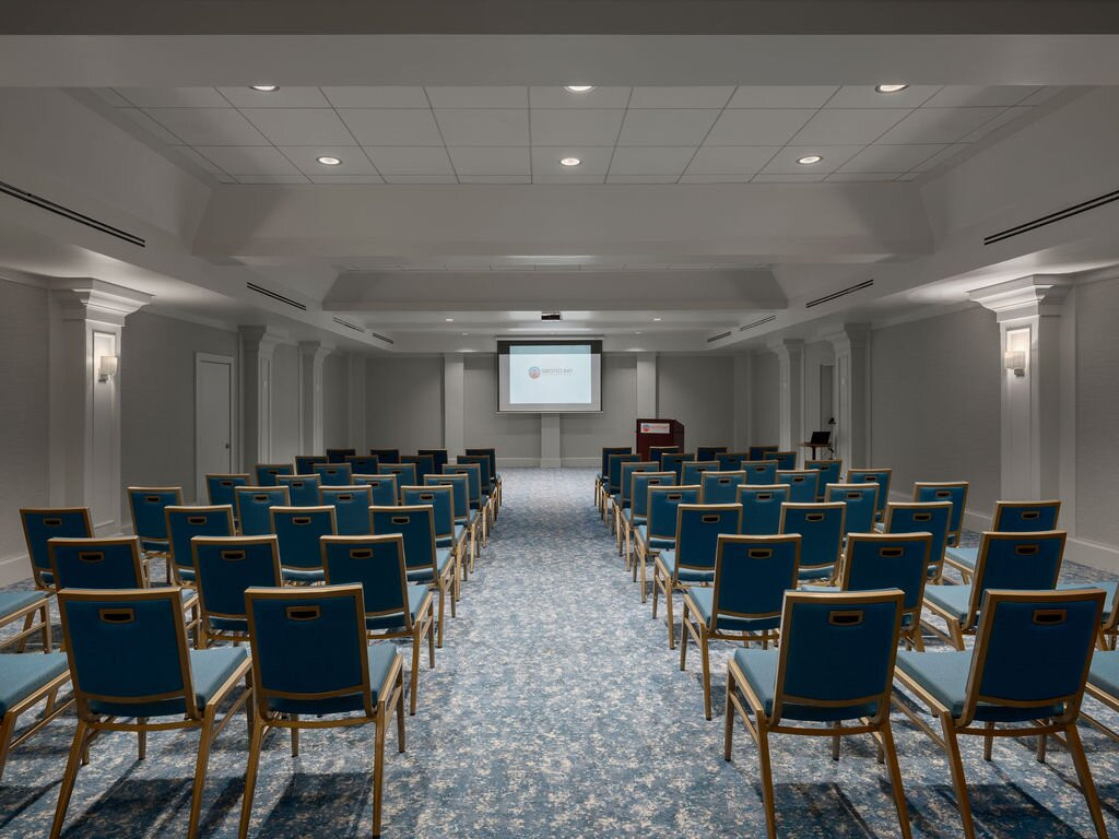 Grotto Bay Beach Resort & Spa主图