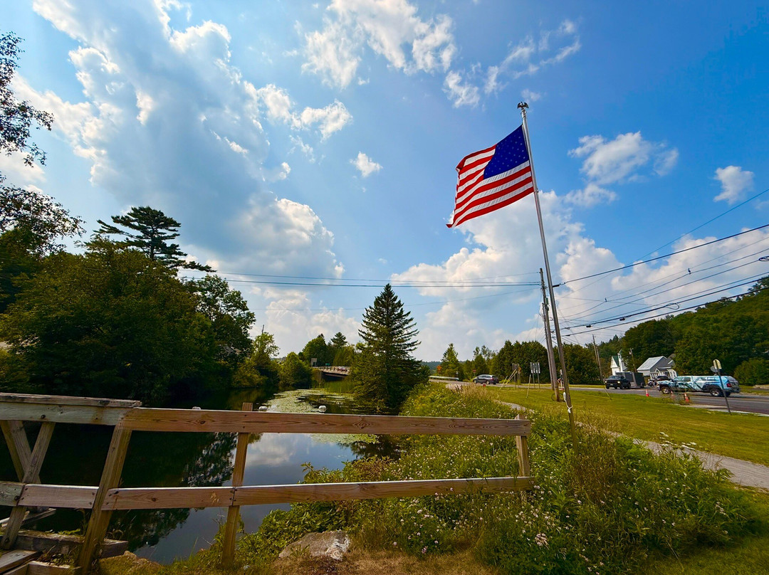 Joe’s Pond Craft Shop