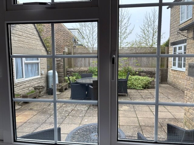 Pettifers Freehouse Hotel主图