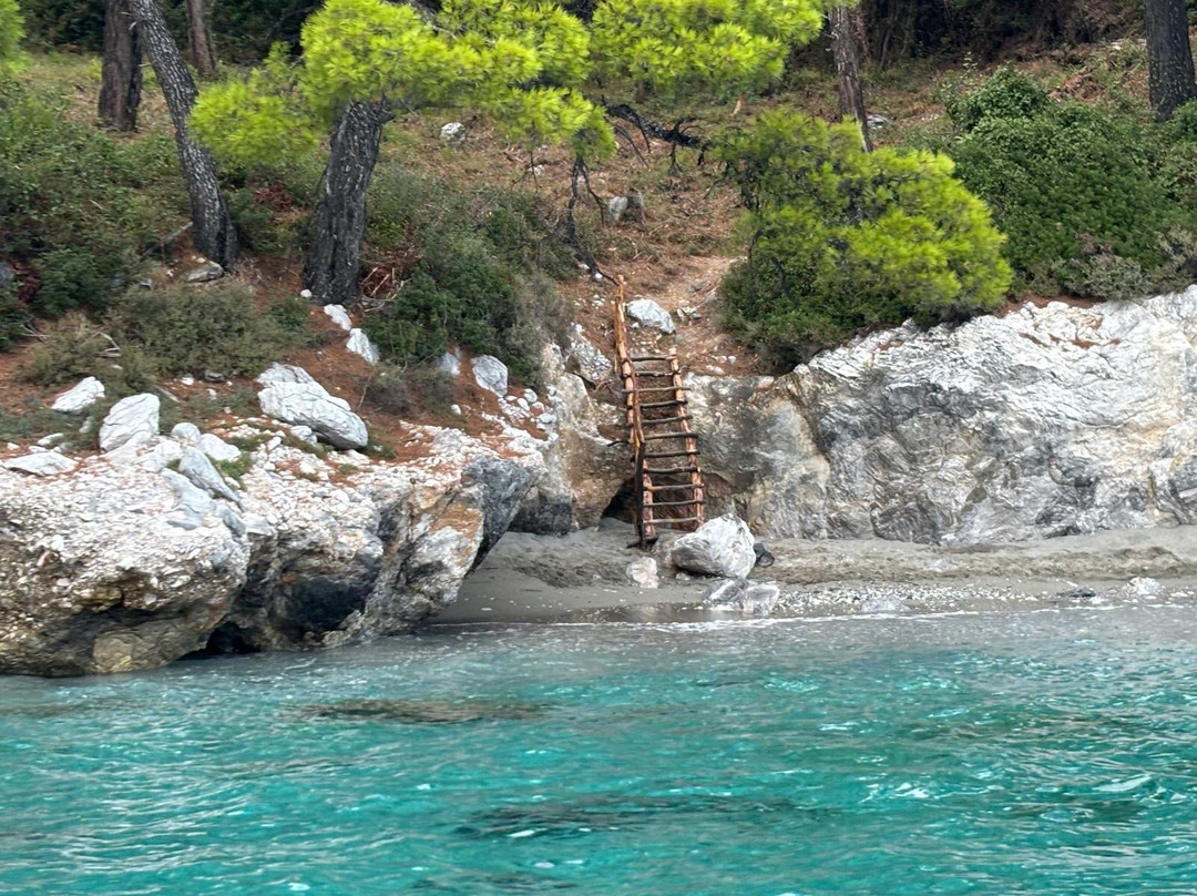 Wind Boat Rent-Neo Klima必去景点